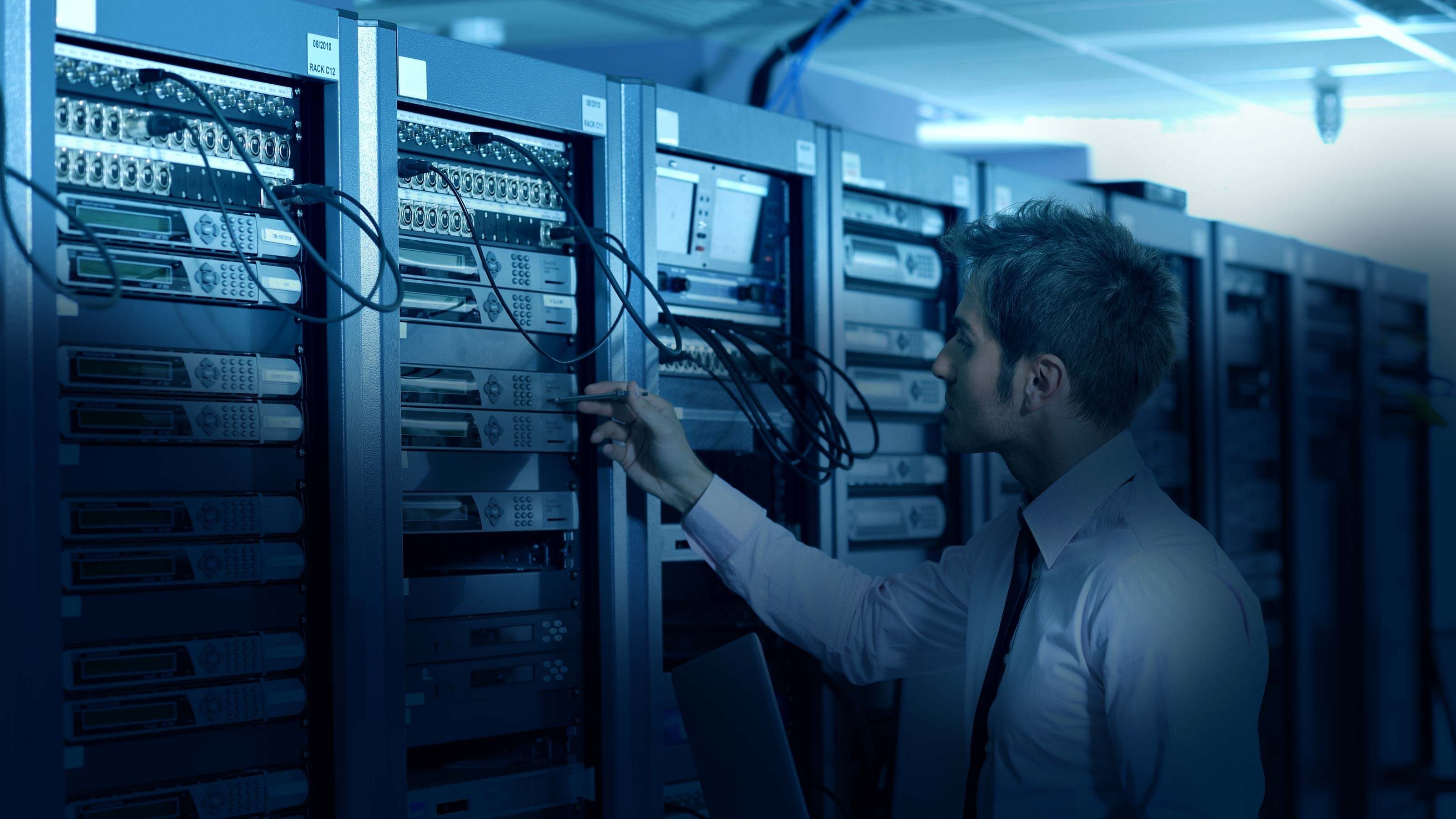 How Laptop Rental Helps Businesses Scale Faster